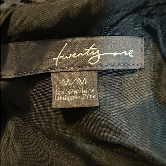 Forever 21 Red and Black Plaid Midi Dress ** missing belt** - Picture 2 of 6